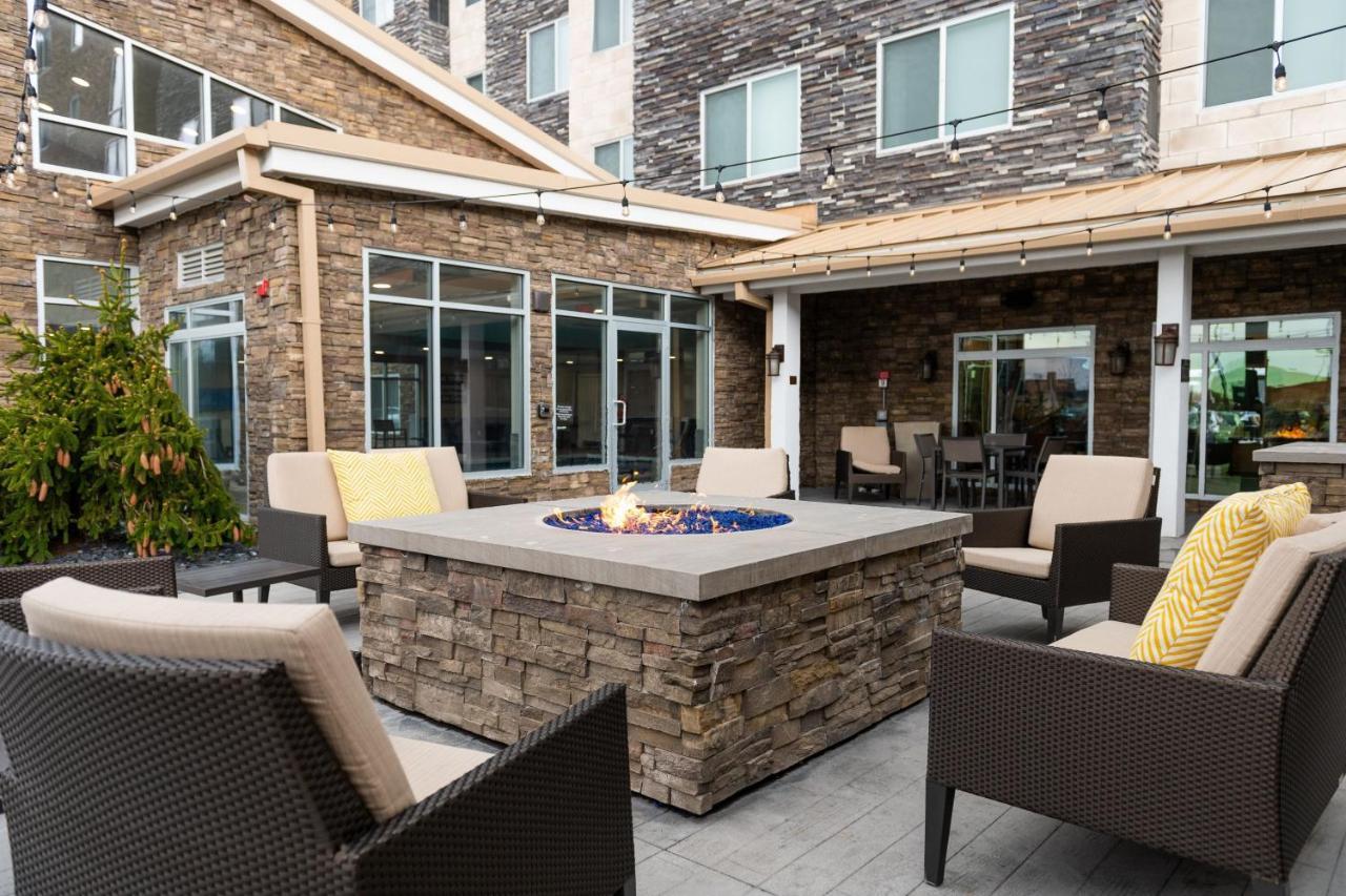 Residence Inn By Marriott Toledo West Екстериор снимка